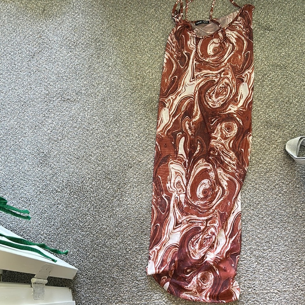 Swirl Pattern Maxi Dress